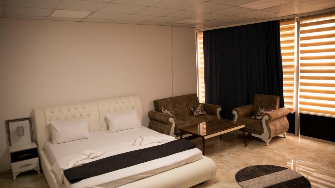 Rio Hotel Prizren Esterno foto
