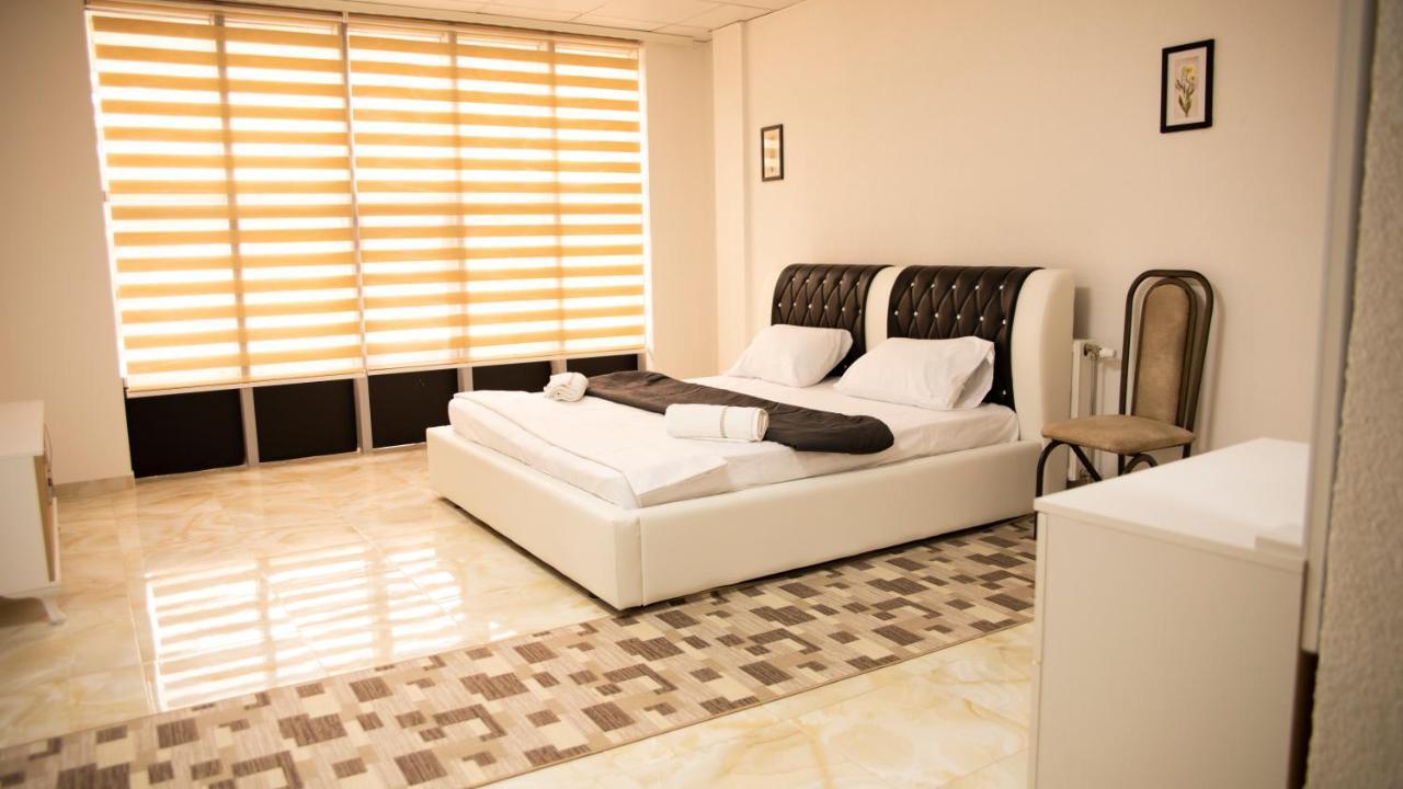 Rio Hotel Prizren Esterno foto
