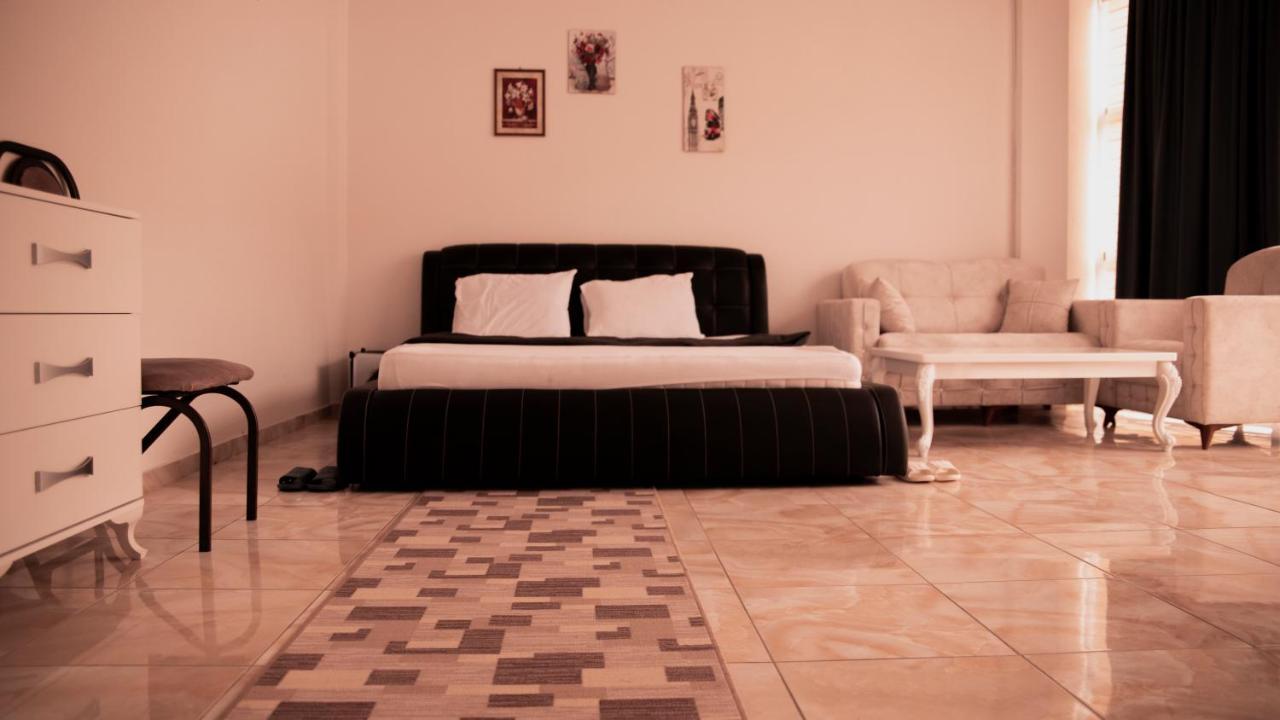 Rio Hotel Prizren Esterno foto