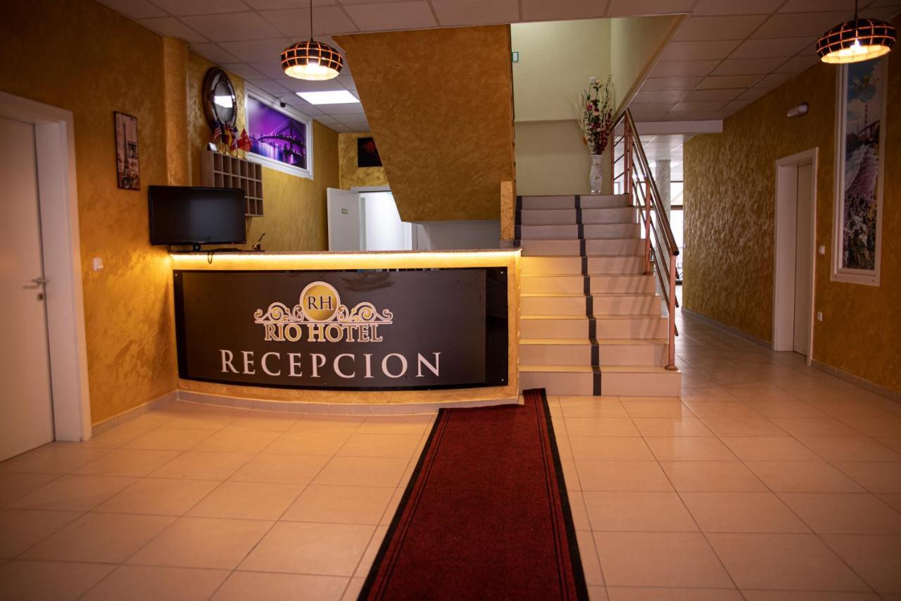 Rio Hotel Prizren Esterno foto