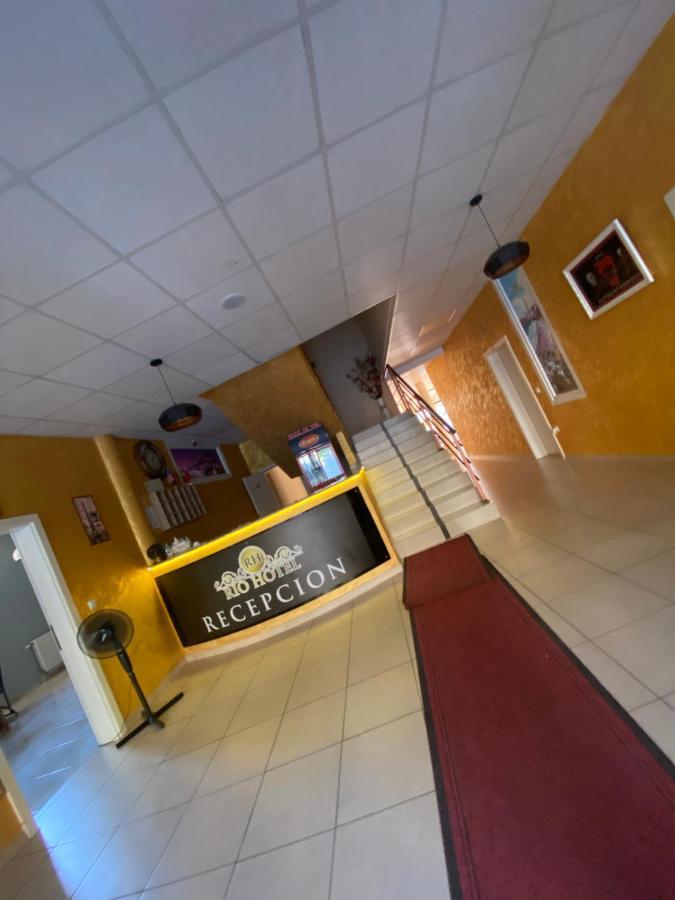Rio Hotel Prizren Esterno foto